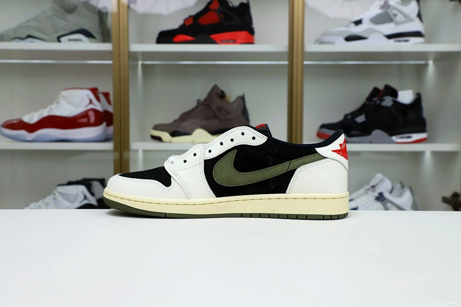 1 LOW NIKE TRAVIS X OG AIR “Olive” SCOTT JORDAN 0306